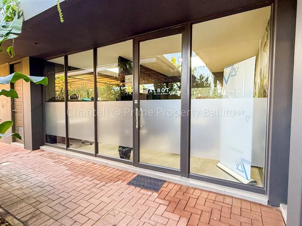 30 m² Commercial space 30 m² Commercial space