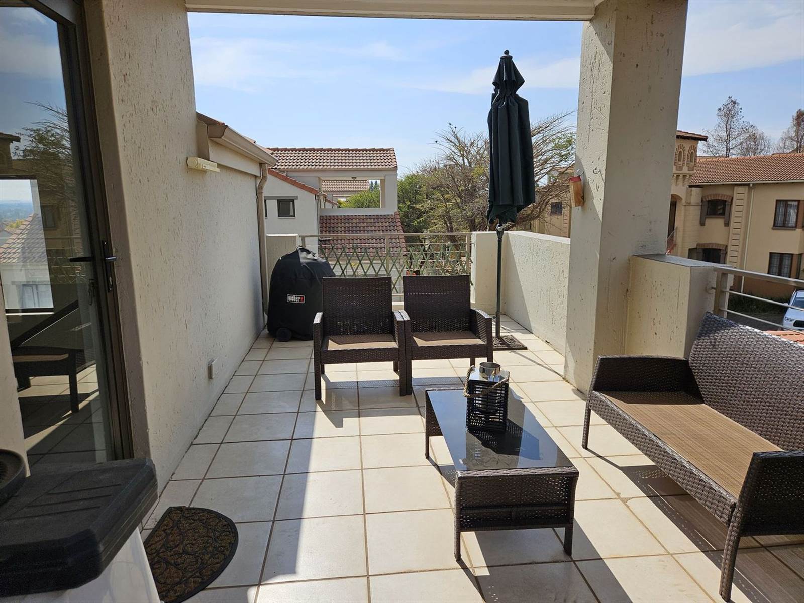1 Bed Apartment in Douglasdale photo number 19