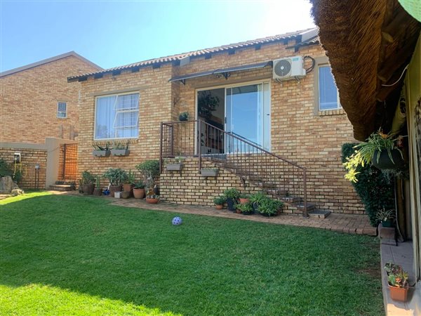 3 Bedroom Simplex 3 Bedroom Simplex
