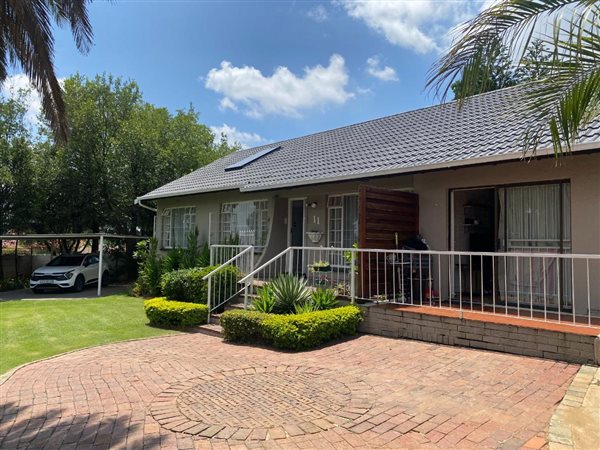 3 Bedroom House 3 Bedroom House