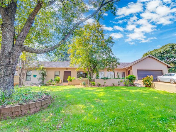 5 Bedroom House 5 Bedroom House