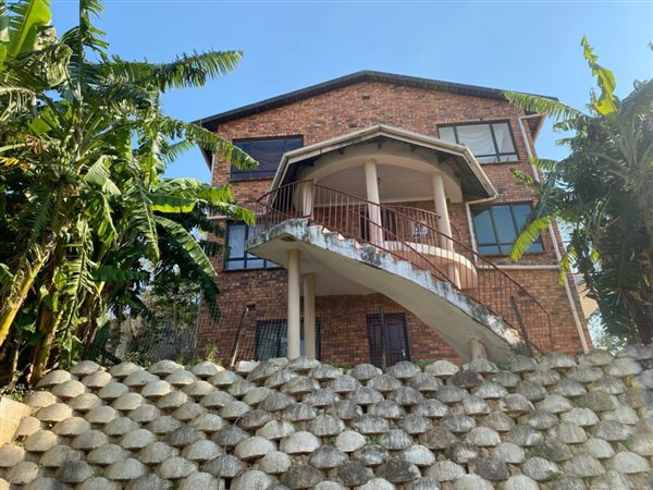 6 Bedroom Townhouse 6 Bedroom Townhouse