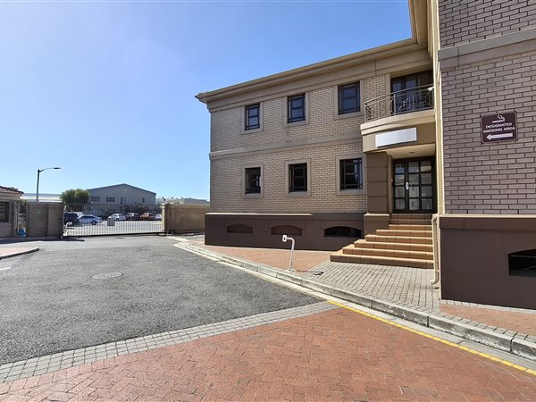 262  m² Commercial space