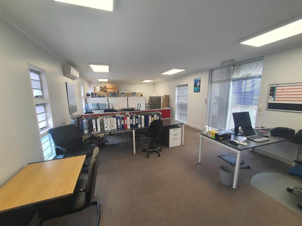 618  m² Commercial space in Newton Park photo number 30
