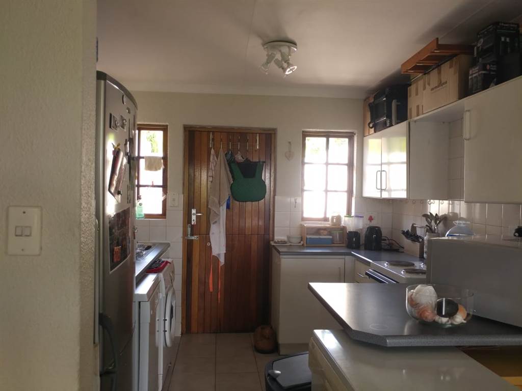2 Bed Simplex in Lonehill photo number 10