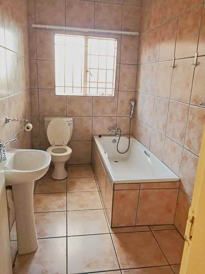 3 Bed Townhouse in Ermelo photo number 7
