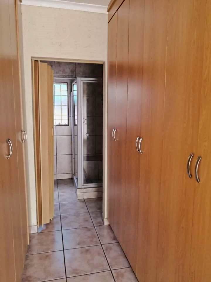 3 Bed Townhouse in Ermelo photo number 11