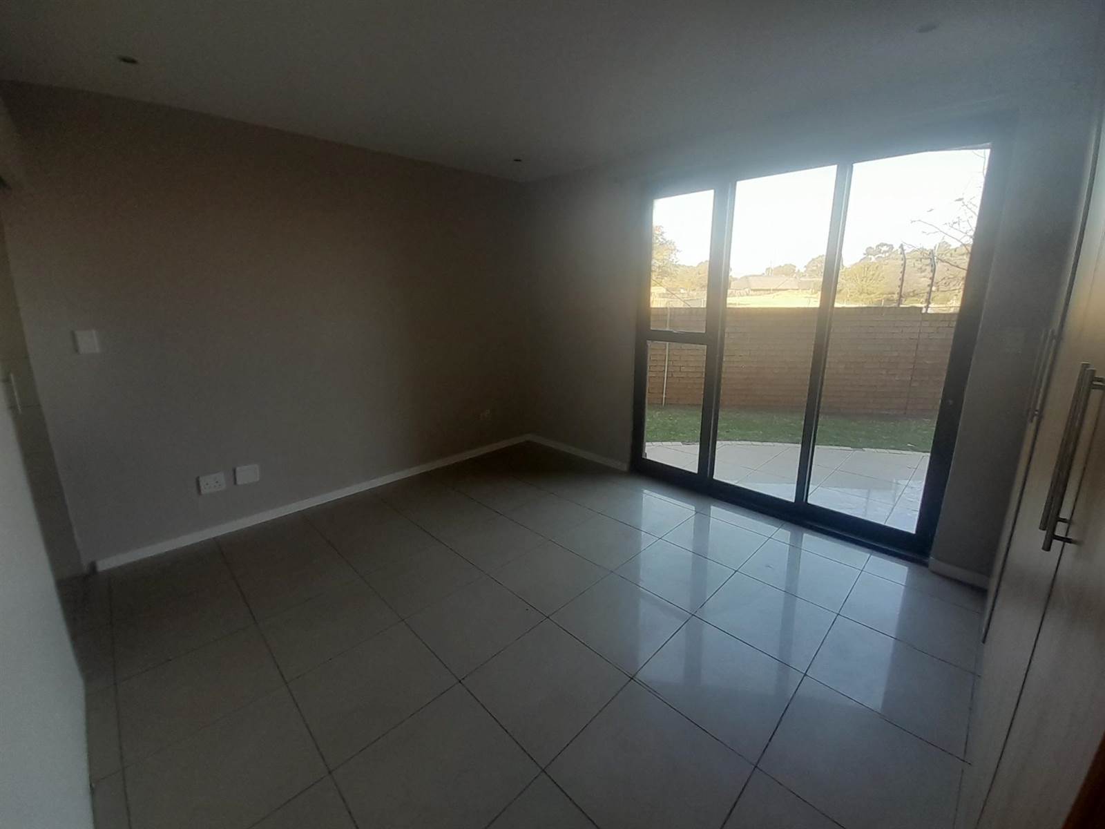 2 Bed Apartment in Rooihuiskraal North photo number 14