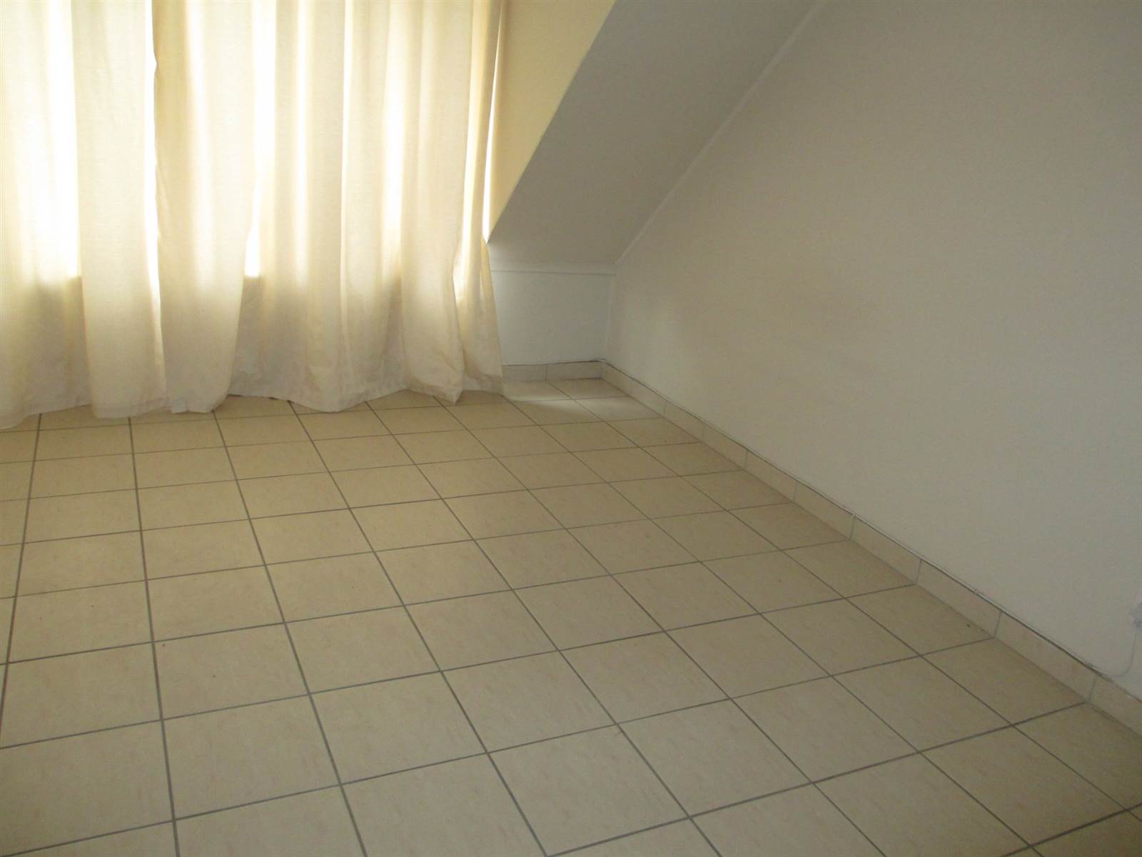 2 Bed Flat in Lynnwood photo number 15