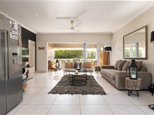 3 Bed House in Caledon Estate