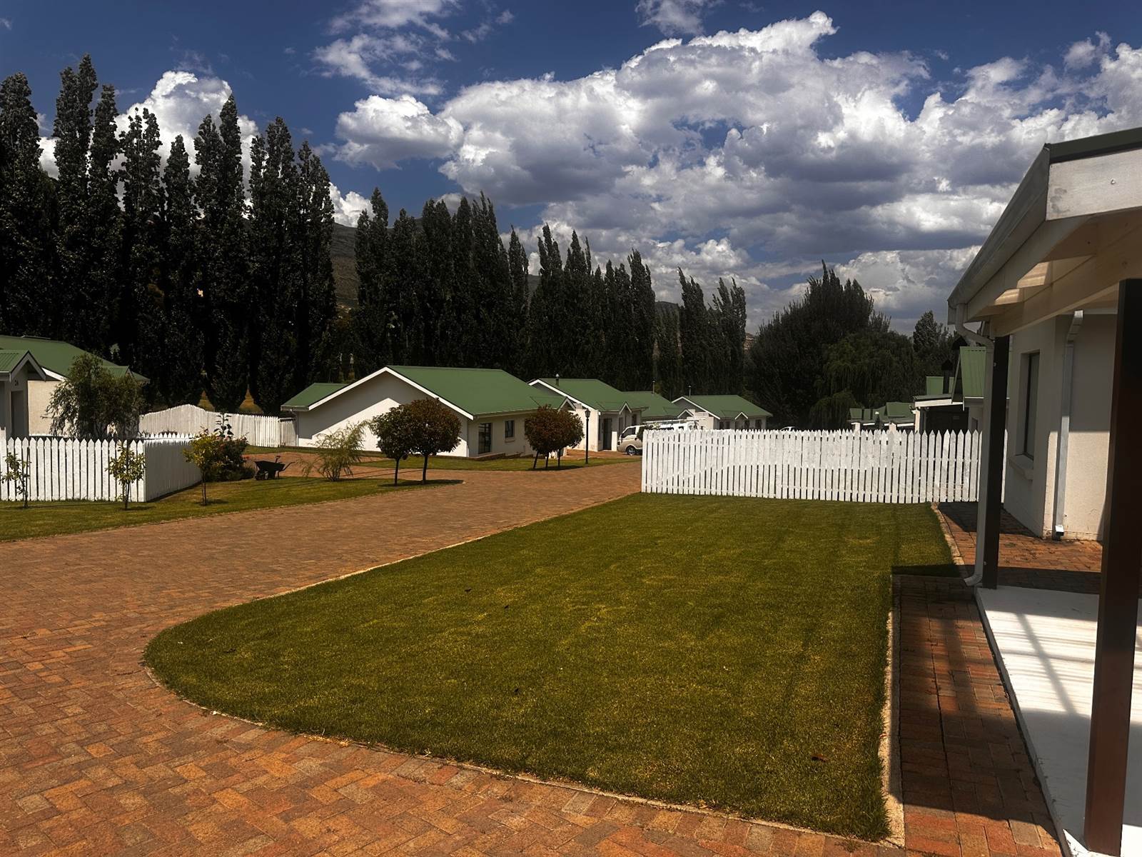 3 Bed Townhouse in Clarens photo number 10
