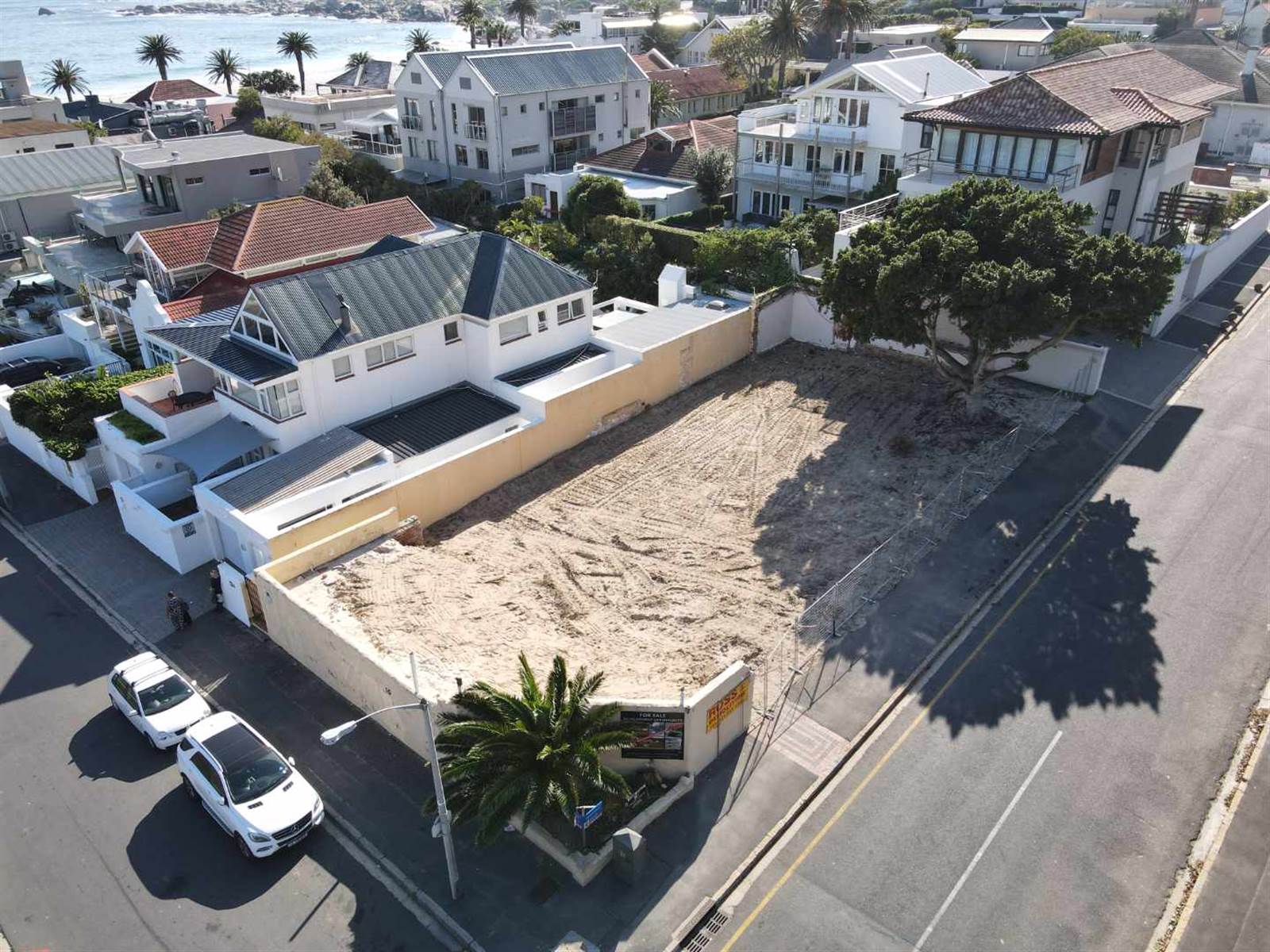 496 m² Land available in Camps Bay photo number 10