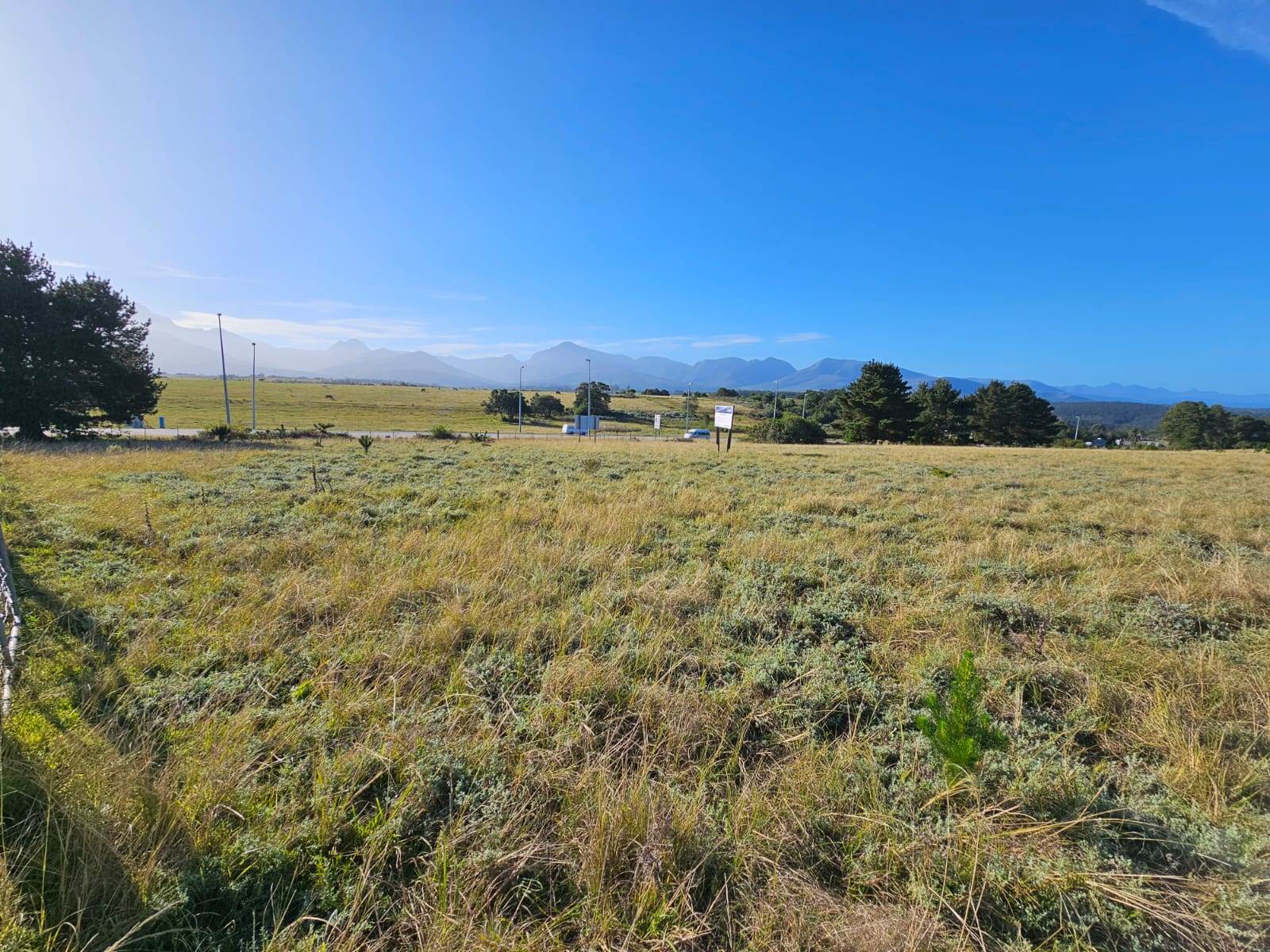 8.9 ha Land available in Victoria Heights photo number 10