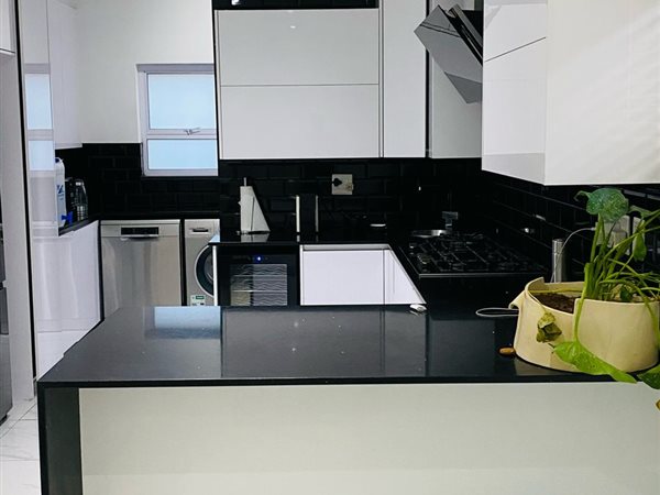 3 Bedroom House 3 Bedroom House