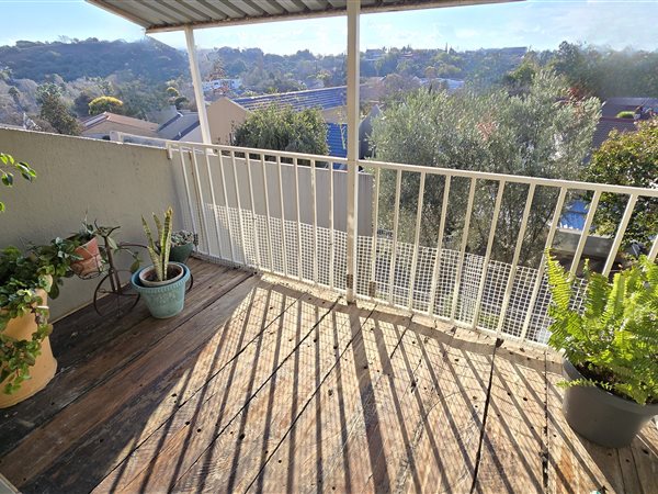 3 Bedroom Townhouse 3 Bedroom Townhouse