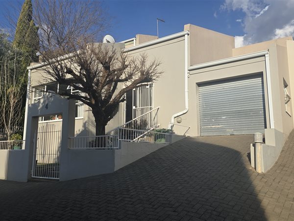 3 Bedroom House 3 Bedroom House