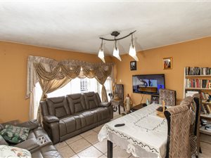 2 Bed Apartment in Naturena