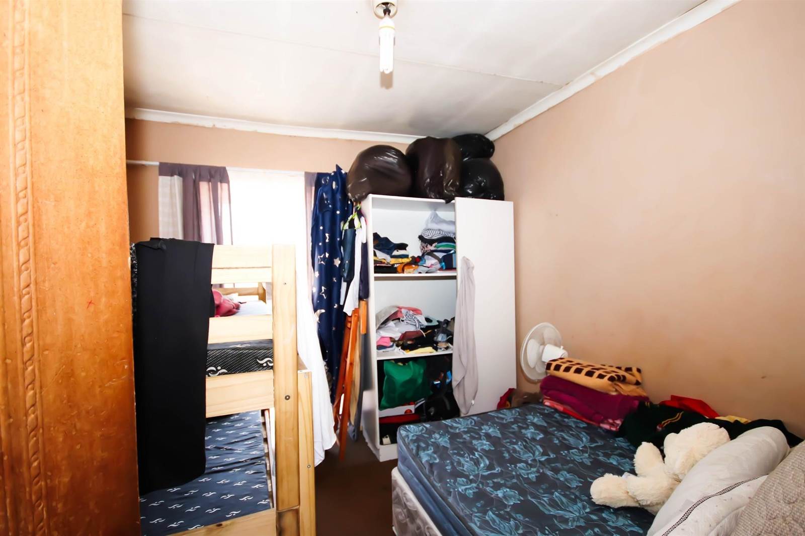 6 Bed House in Vosloorus photo number 16