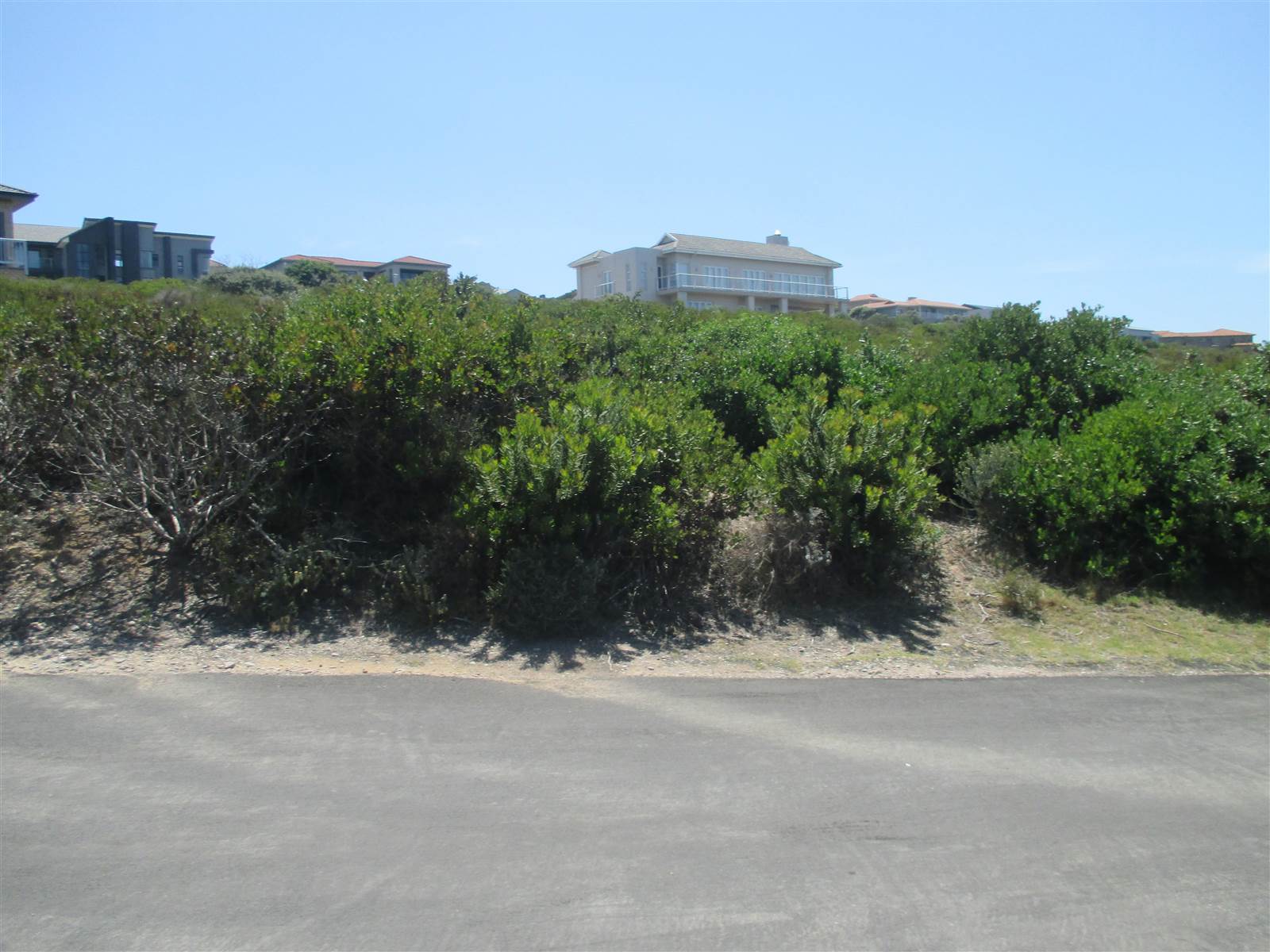 980 m² Land available in Village On Sea photo number 14