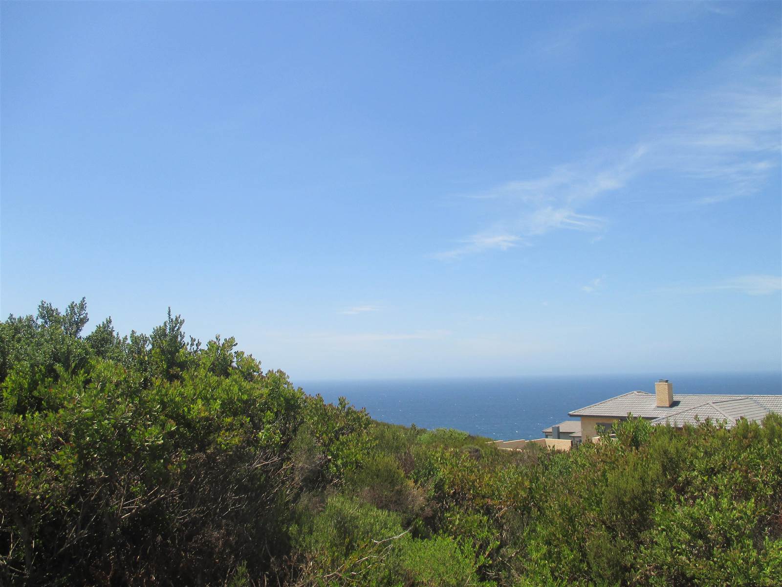 980 m² Land available in Village On Sea photo number 2