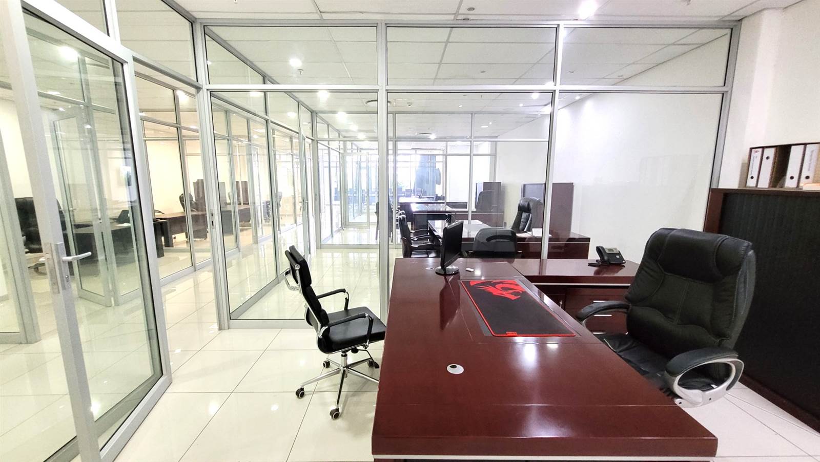 240  m² Office Space in Menlyn photo number 10