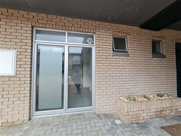 75  m² Commercial space in Milnerton