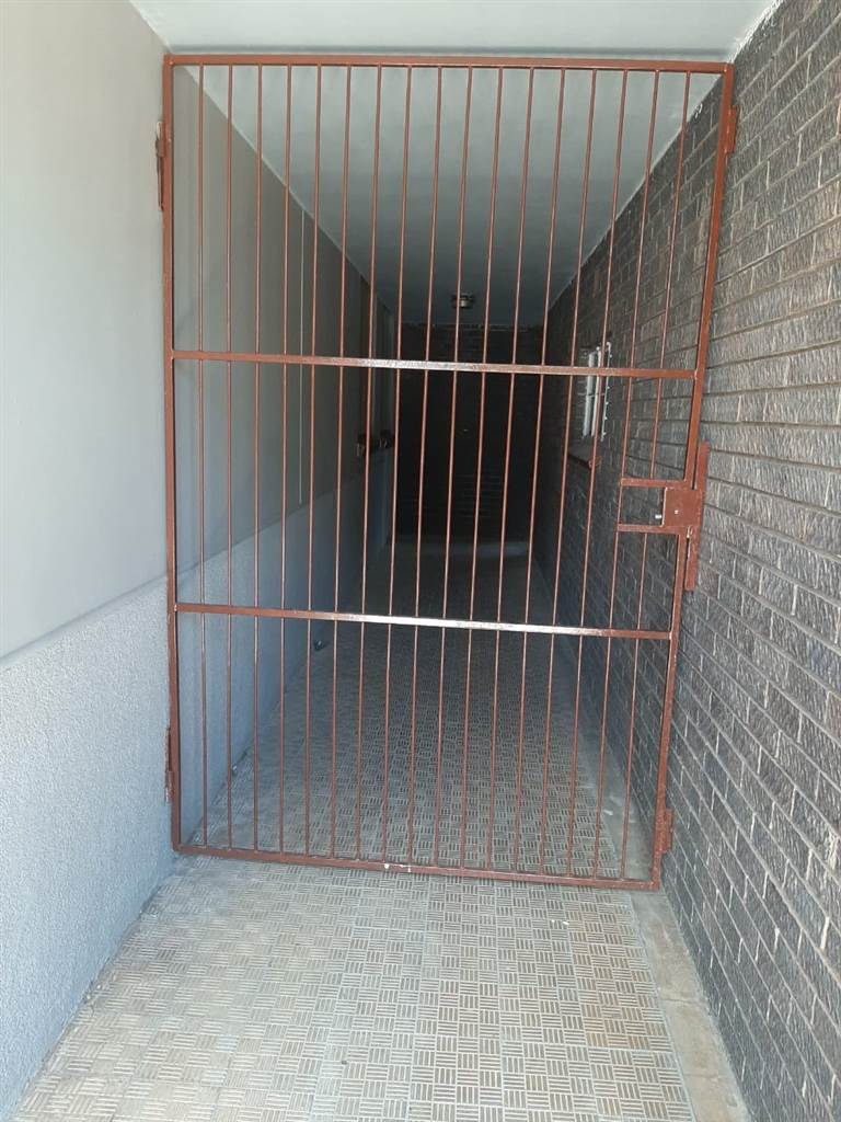 280  m² Office Space in Krugersdorp Central photo number 18