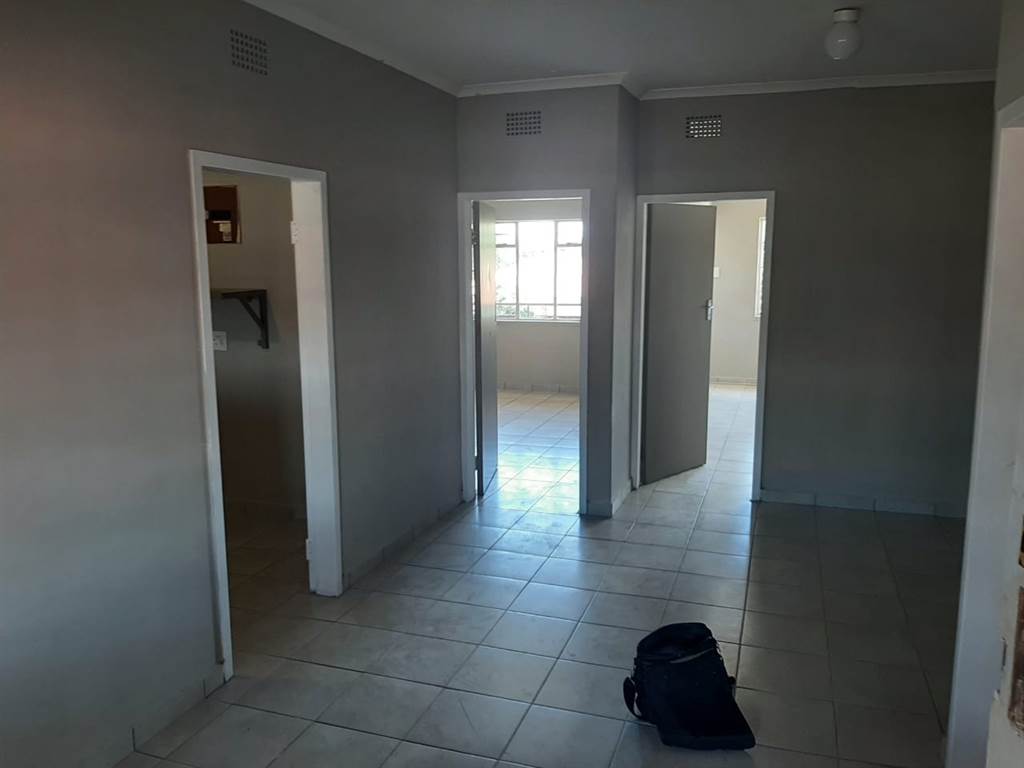 280  m² Office Space in Krugersdorp Central photo number 19