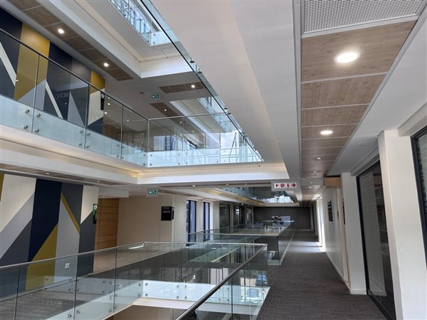 10000  m² Office Space in Menlyn