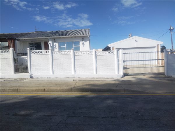 2.5 Bedroom House