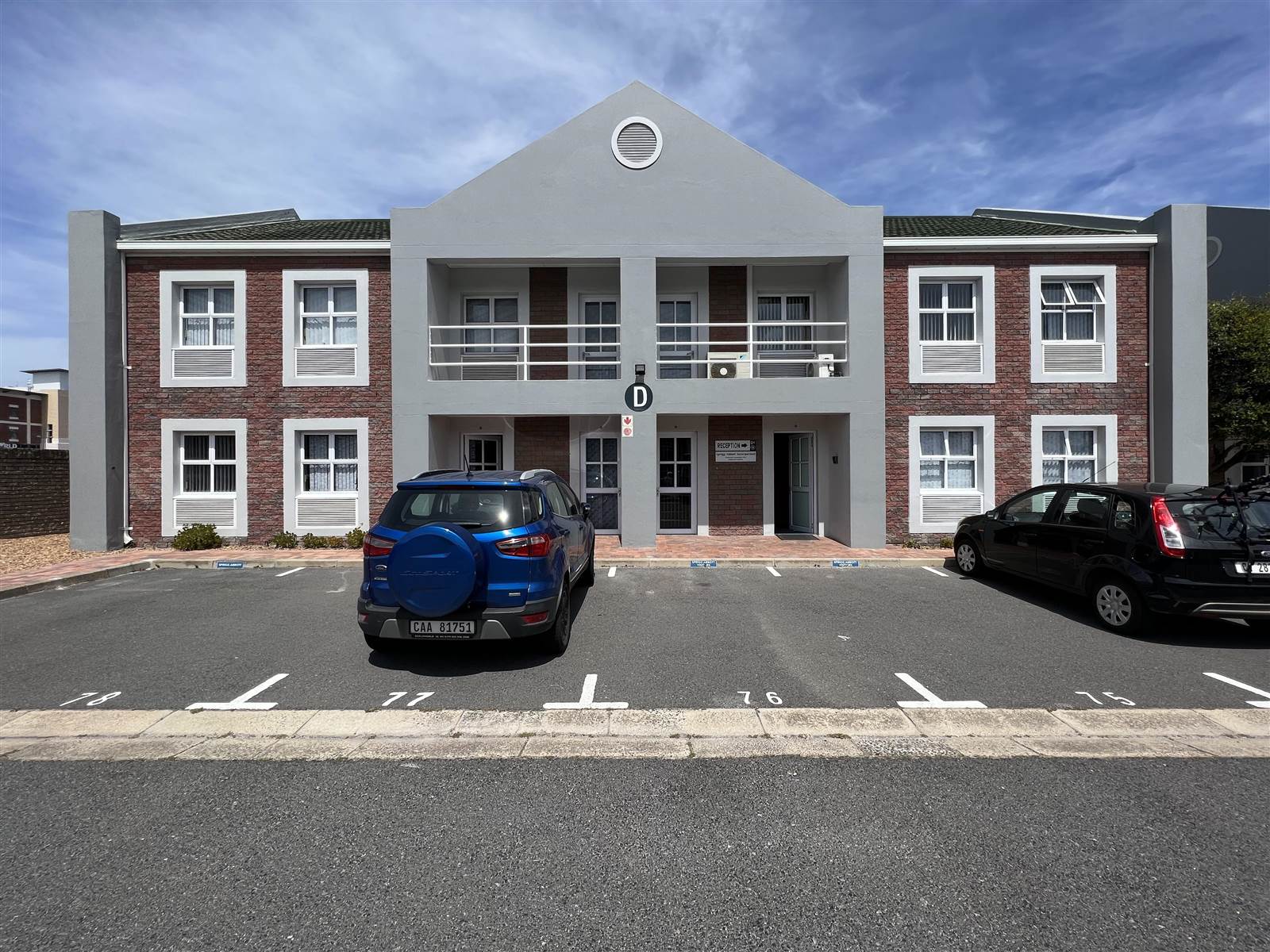 100  m² Commercial space in Milnerton photo number 1