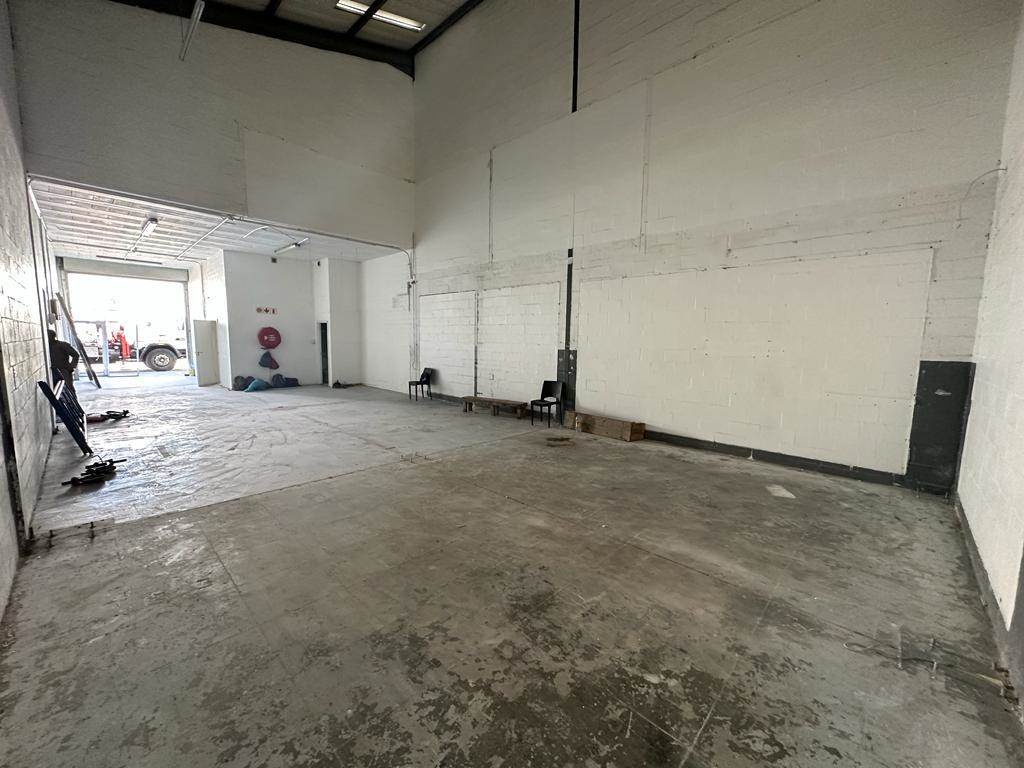 430  m² Industrial space in Philippi photo number 5