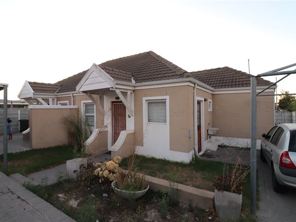 3 Bedroom House 3 Bedroom House