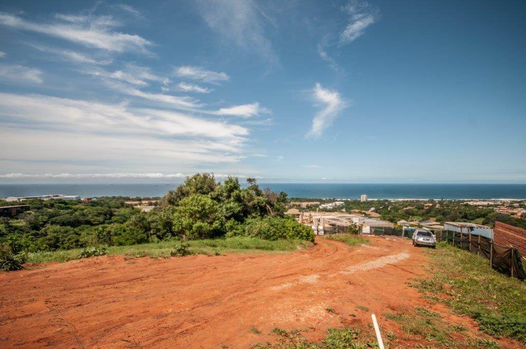 856 m² Land available in La Lucia photo number 3