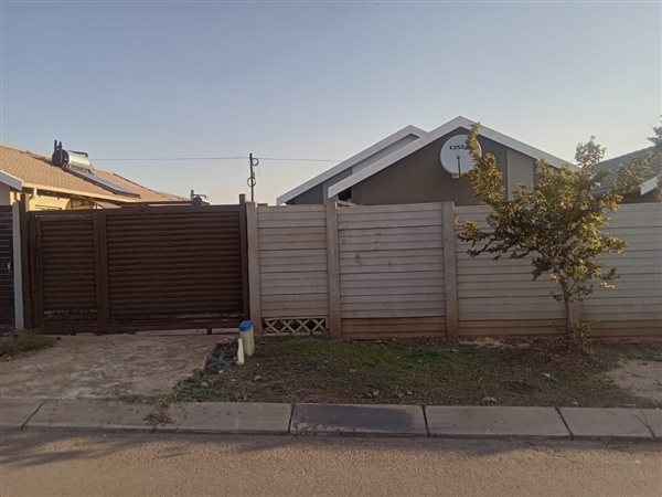 2 Bedroom House 2 Bedroom House