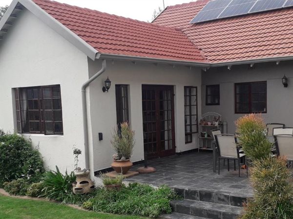 5 Bedroom House 5 Bedroom House