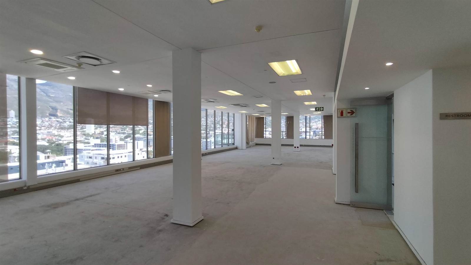 784  m² Office Space in Cape Town City Centre photo number 11