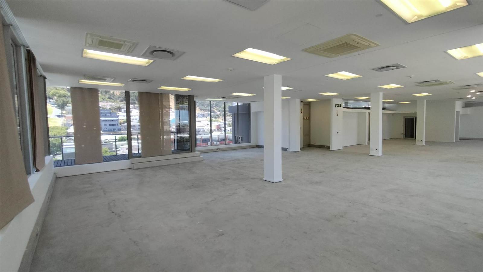 784  m² Office Space in Cape Town City Centre photo number 8