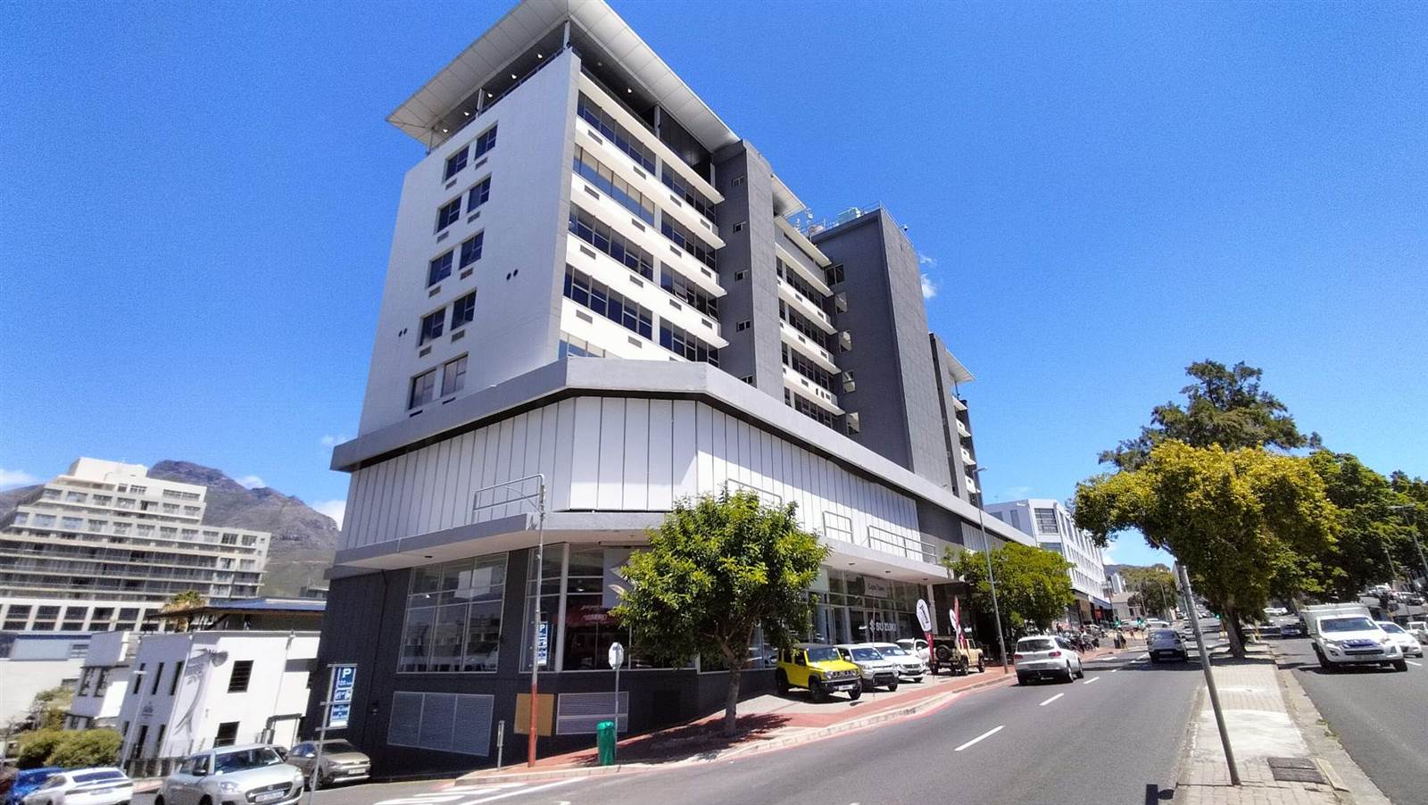 784  m² Office Space in Cape Town City Centre photo number 1