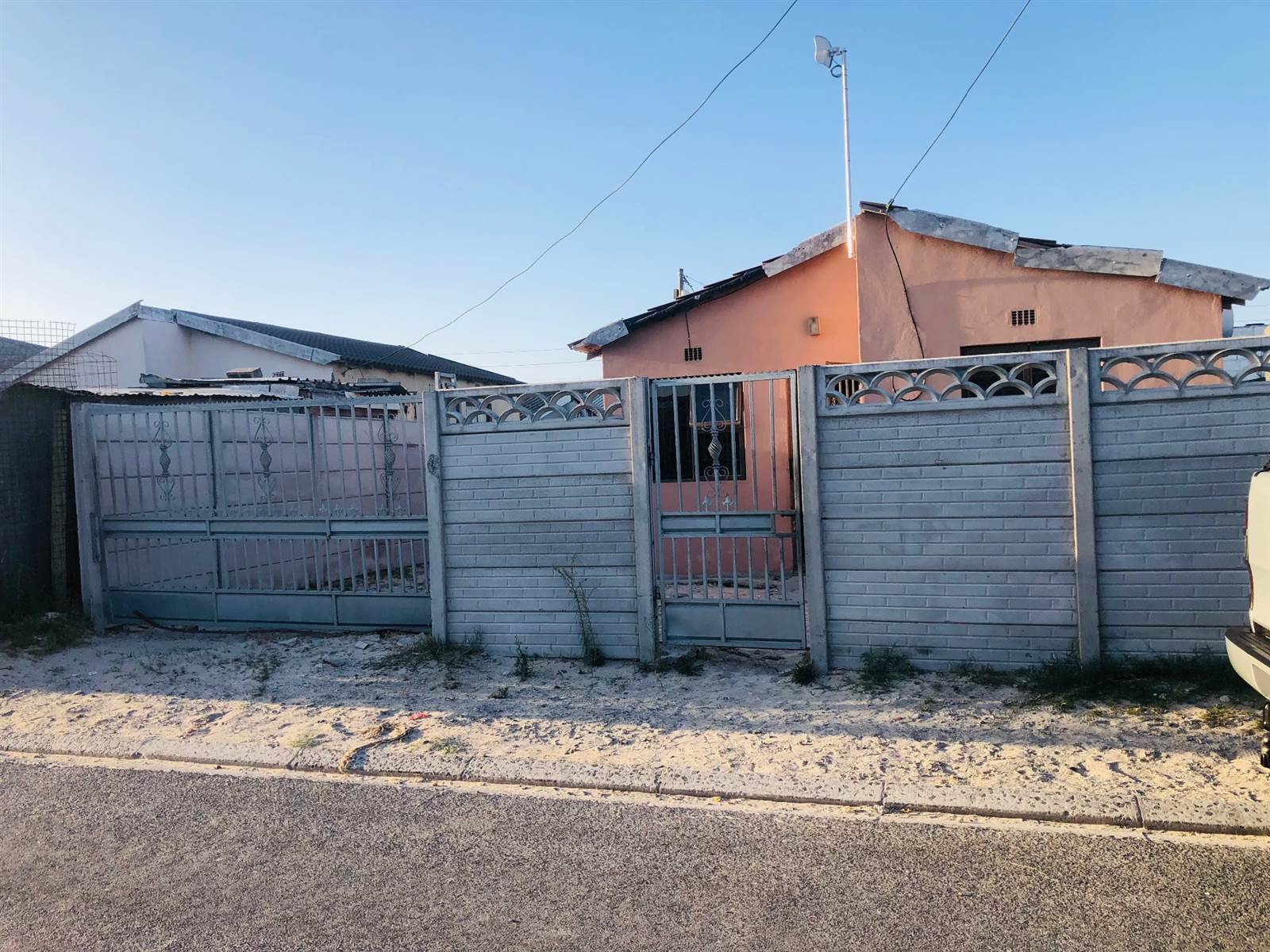 2 Bed House in Khayelitsha photo number 1