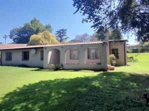 3 Bed House in Hayfields