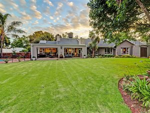 7 Bed House in Erasmusrand