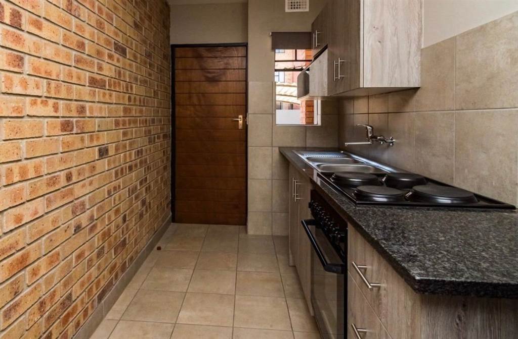 1 Bed Apartment in Raslouw AH photo number 2