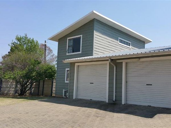 9 Bed House in Secunda