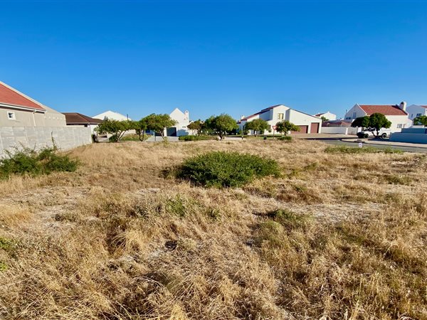 814 m² Land