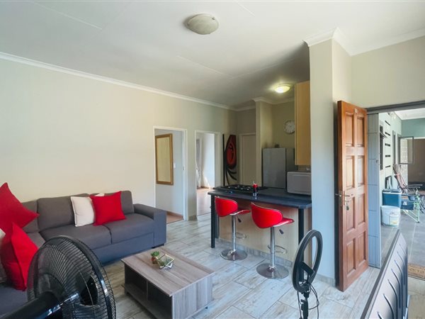 2 Bed Apartment in Bult West