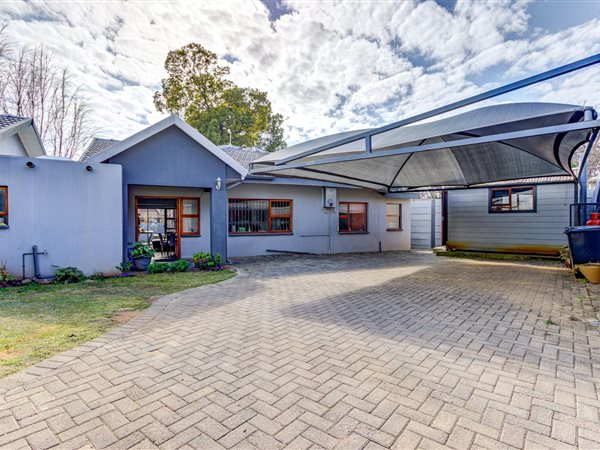 3 Bedroom House 3 Bedroom House