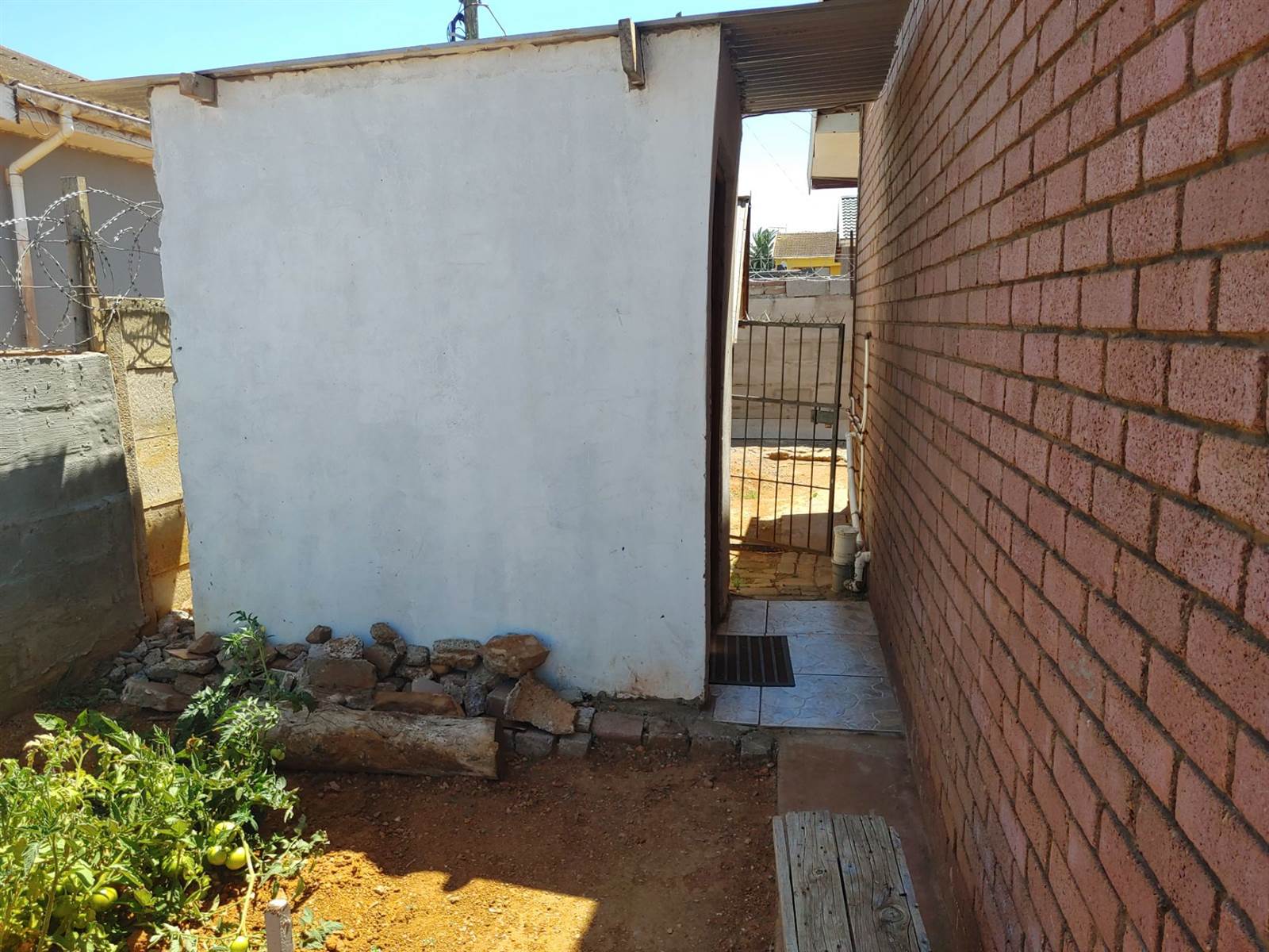 3 Bed House in Uitenhage Central photo number 13