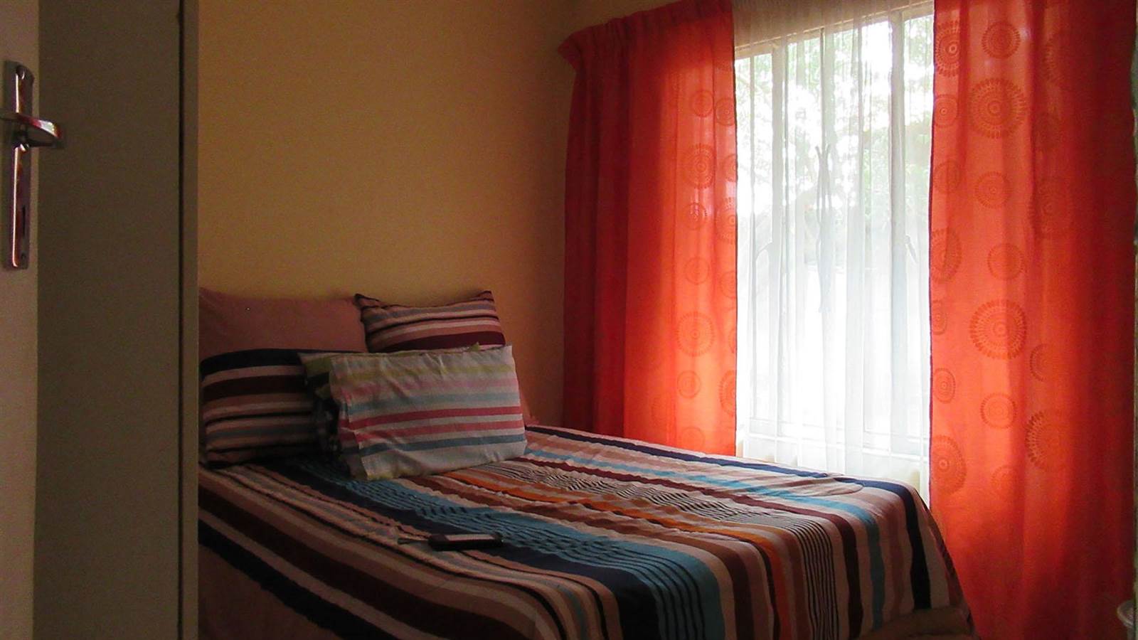 2 Bed House in Vosloorus photo number 9