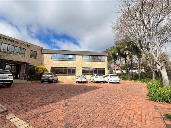 24  m² Commercial space